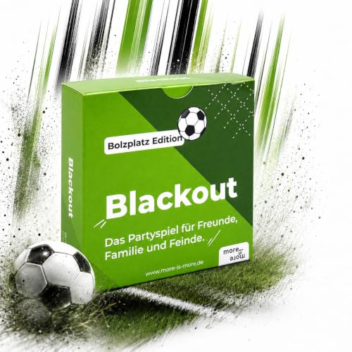 more is more Blackout – Bolzplatz Edition Fußball Kartenspiel & Partyspiel | 55 Karten, Wortspiel für Fußballfans, Vereinsabend, Spieleabend, ab 14 Jahren, Geschenkidee