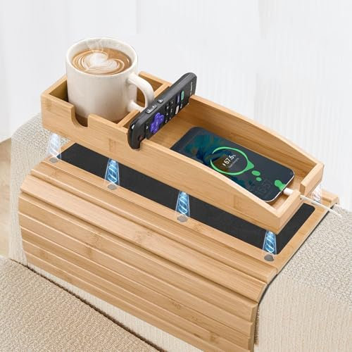 MARUKO Plateau Accoudoir Canapé, 3-en-1 Porte-Gobelet Magnétique Détachable en Bambou, Tablette Accoudoir Canapé avec Coussin Antidérapant, Table D'accoudoir de Canapé (Couleur Naturelle)