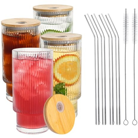 MRZIKPO 4 Stück 500 ml Gerippte Glasbecher mit Deckel und Strohhalm, dickwandige und robuste Smoothie Becher aus hochwertigem Glas, luftdichtes und wasserdichtes Design, ideal als Kaffee