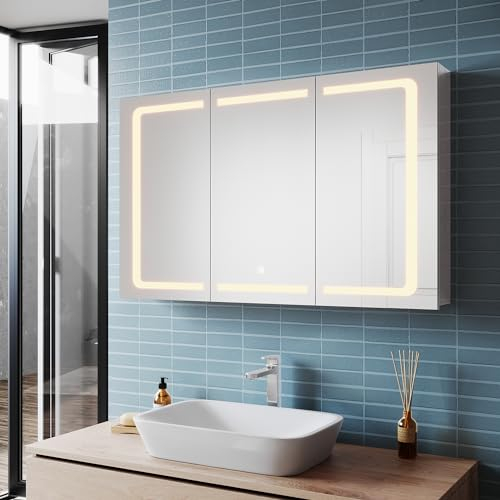 SUNXURY Spiegelschrank mit Beleuchtung, 105 x 65 cm einstellbare DREI Lichtfarben, Badspiegelschrank für das Badezimmer wasserdicht Edelstahl Spiegelschrank mit Steckdose und Touch
