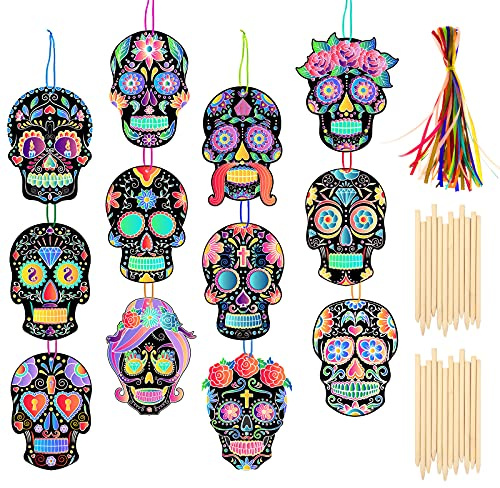 HOWAF 36pcs Halloween Kratzbilder Bastelset für Kinder Basteln Geschenk, Zuckerschädel Regenbogen Scratch Art für Kinder Zeichnen DIY Geschenkanhänger Halloween Schädel Ornament Gastgeschenke