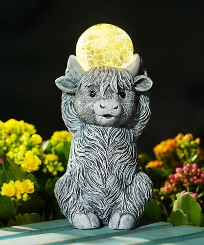 Goodeco Solar Highland Cow Statue mit offenen Augen, realistische Outdoor-Skulptur aus Kunstharz, Solarkugel auf Kopf, wasserdichte Gartendekoration, einzigartiges Geschenk für Terrasse/Balkon, Grau