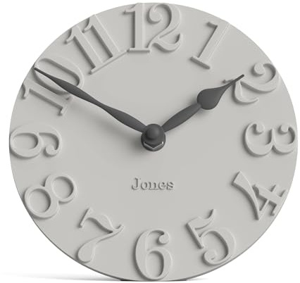 JONES CLOCKS® Hampstead Reloj de Escritorio | Independiente | Gris pálido | Elegantes números moldurados en Relieve | Ideal para estantería, repisa de la Chimenea, Sala de Estar