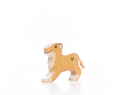 Lilu® Löwenweple mit leuchtendem Herz, Wald-Holztiere handbemalt, Holzspielzeug aus FSC®-Holz, EN71 und DEKRA Zertifiziert - 7,5cm x 7cm x 2cm