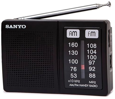 Radio Sanyo KS108N Am/FM – Radio Portátil con Diseño Horizontal. Altavoz con Sonido Nítido, Entrada para Auriculares, Funciona con 2 Pilas AA (no Incluidas). Diseño Compacto.