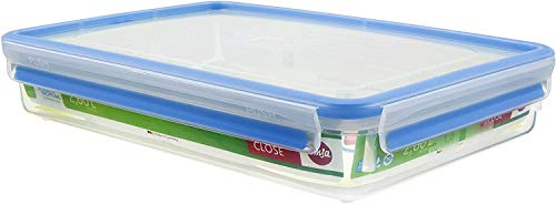 EMSA Clip & Close Frischhaltedose, rechteckig, 2,6 L, mit Deckel, Aufbewahrungsbox, 100 Prozent dicht, spülmaschinen-, gefrier-, mikrowellenfest, Transparent, Blau, Made in Germany, 508545