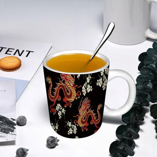 YOIUE Tasse aus Keramik - Große 11oz Tassen 330ml Kaffeetassen mit Henkel, 100% Handbemalt - Trinkgläser mit Griff - Weiß,Absteigender roter orientalischer Drache auf schwarzem Hintergrund