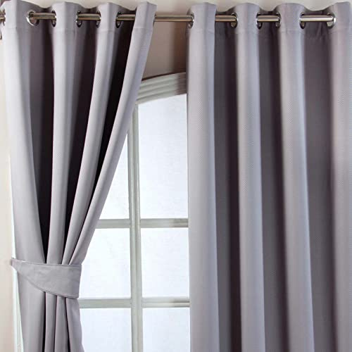 HOMESCAPES Grå öljett ring topp mörkläggning termisk gardin parbredd 167 cm (66 tum) x 228 cm (90 tum) droppe fiskben chevron texturerad retro geometrisk design. Gratis SWATCHES.