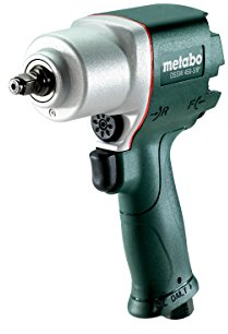 Metabo 601547000 Druckluft Schlagschrauber DSSW 450-3/8“ | + EURO u. ARO/Orion Stecknippel 1/4, Tülle 10mm, Schlauchklemme, Öl-Fläschchen (Druck 6,2 bar / Luftbedarf 7 l/s / Aufnahme: 3/8 / 450 Nm)