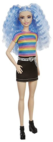 Barbie Fashionista Muñeca Pelo Violeta con Top Arcoiris, Falda Vaquera y Accesorios de Moda de Juguete (Mattel GRB61)