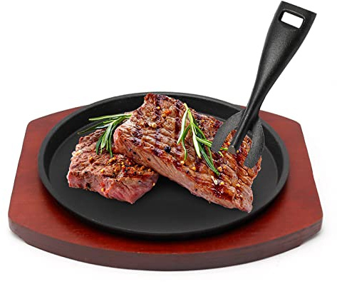 VIKKSAER Assiette à steak en fonte de 21,8 cm, assiette grésillante avec base en bois et pince pour plaque chauffante, plaque de serveur Fajita pour restaurant, maison, cuisine, accessoire de cuisine