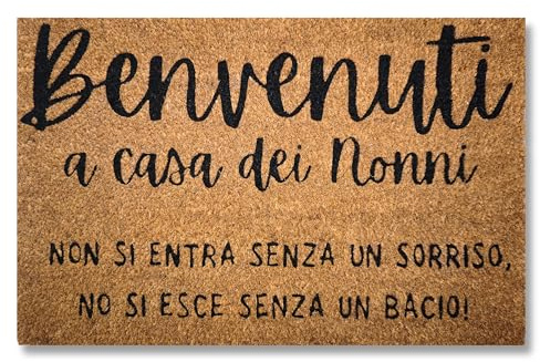 Zerbino Ingresso Esterno Simpatico 40x60cm, Benvenuti A Casa Dei Nonni | Tappeto Entrata Divertente, Interno / Esterno, Base Antiscivolo in PVC, Fibra di Cocco Naturale, Resistente, Facile da Pulire
