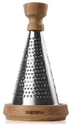 Boska Râpe à fromage de table Oslo/Avec poignée en chêne / 3 côtés différents/Fromages à pâte mi-dure et dure/Brun/Argenté / 27 cm