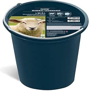 PANTO Mineralleckeimer L92 20 kg – Leckstein für Schafe & Ziegen | Leckschale ohne Kupfer, mit Selen & Zink – deckt den Mineralbedarf von Schafen, Ziegen & Schalenwild