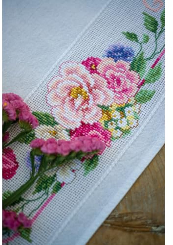 Vervaco Stickpackung Tischdecke Zählmusterpackung Kreuzstich Blumen & Schmetterlinge Stickdecken zum Selbersticken Stickset Weihnachten Kreativ Set für Erwachsene 80 x 80 cm Kreatives Geschenk