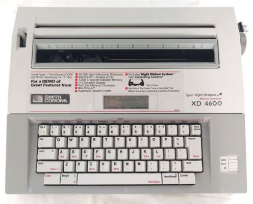 Smith Corona XD 4600 Memory Typewriter with Spell-Right Dictionary