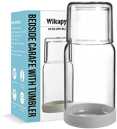 Wikapy Juego de jarra de agua y vaso para mesita de noche con posavasos de silicona para mesita de noche, dormitorio, dispensador de enjuague bucal transparente de 18 onzas para baño