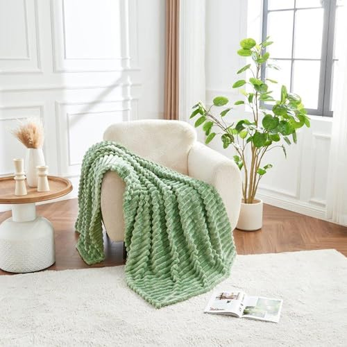 Lions Chunky Ribbed Throw Blanket - Faux Fur Thermal Warm & Cosy Fluffy Throws For Sofa Large Bed Couch, Double Size 150x200cm - Soft and Comfortable - Green