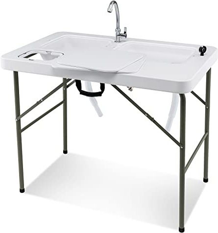 COSTWAY Fiskrengöringsbord, fällbart filébord med 2 inbyggda handfat, 360° vridbar kran och mätskål, bärbart campingbord för camping, fiske, grillning