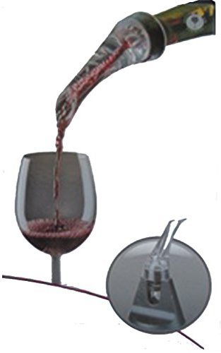 Decantador de vino sobre cuello de botella