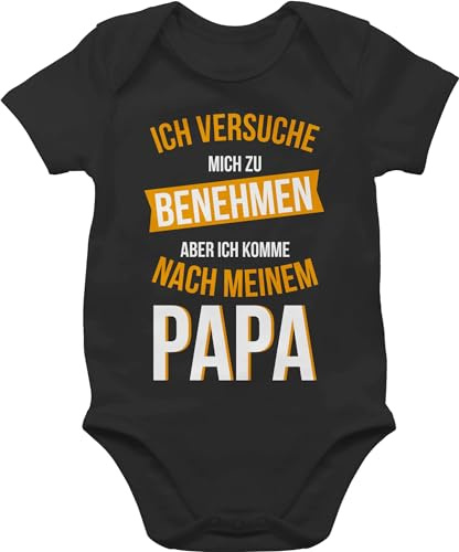 Shirtracer - Baby Body Kurzarm - Sprüche - Ich versuche mich zu benehmen aber ich komme nach meinem Papa I