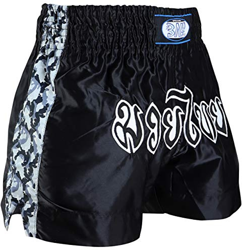 BAY Remy Thaiboxhose Kickboxhose Muay Thai Hose kurz aus Polyester mit traditioneller Thaischrift Schwarz/Camouflage für Damen, Herren, Kinder, Erwachsene, Mädchen, Jungen Größe M