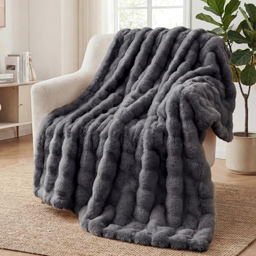 Coperta Plaid Super Morbida Pile Peluche di Coniglio Caldo e Spesso 130x160cm, 1000 g/m² Divano Coperta Fluffy di Alta Qualità, Versatile Coperta Matrimoniale per Camera da Letto Viaggi, Grigio Scuro