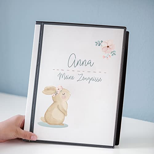 hellomini Personalisierte Zeugnismappe Kinder - Einschulungsgeschenk mit 20 DIN A4 Klarsichthüllen - Personalisierbarer Organizer für Mädchen & Jungen - Hase