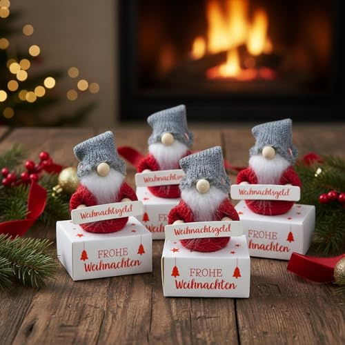 MIJOMA 4er Set Mini-Geschenkschachteln mit süßen Wichteln 7.5 cm aus Holz und Strickstoff, Geschenkbox Pappkarton, Aufziehbare Schachtel Merry Christmas, ideal für Geldgeschenke (Weihnachtsgeld)
