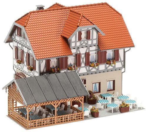 Faller FA130438 - Gasthaus Sonne mit Laube, 18.5 x 7.7 x 27.9 cm, Orange, Braun und Grau