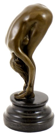 Kunst & Ambiente - Sexy Bronzefigur - Gebeugte Frau auf Marmor - signiert Milo - Erotik Akt Skulptur - Nackte Jungfer