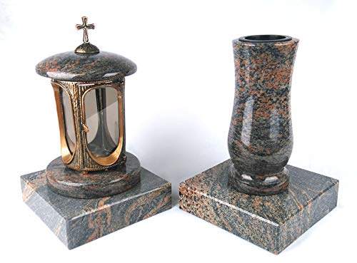 designgrab Grablampe aus messingfarbenem Aluminium in Antikoptik mit Kreuz und Grabvase und 2 Stück Sockel eckig in Granit Gneis Halmstad