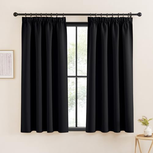 KGORGE Verdunklungsvorhänge Kurz Vorhang Blickdicht mit Kräuselband | Schwarz,2er Set,145 x 140 cm(HxB),Thermovorhang Hitzeschutz,Verdunkelung,Sonnenschutz,Blackout Curtains,für Schafzimmer/Küche
