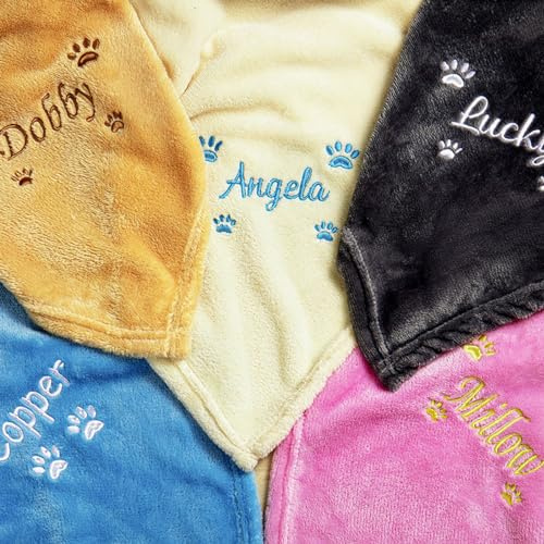 IEK Personalisierte Hundedecke mit Namen, bestickte Fleece-Monogramm-Decke für Hunde und Haustiere (100 x 70 cm)