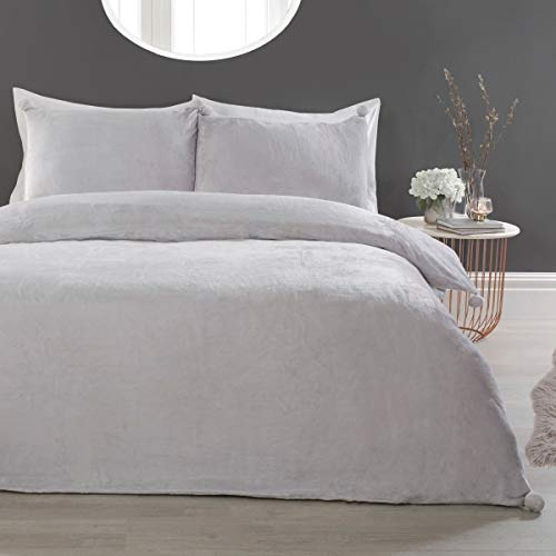 Sleepdown Pom Pom Silver Fleece Warm Cosy Super Soft Easy Care Plain Flannel Duvet Cover Quilt Bedding Set with Pillowcases - King (220cm x 230cm), 5056242754336