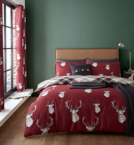 Catherine Lansfield Munro Stag Check Reversible Double Duvet Cover Set with Pillowcases Red