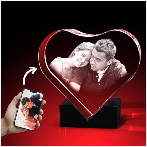 GLASFOTO.COM personalisiertes Glasfoto in Herzform mit Ihrem eigenen Bild mit Halterung – Kristallglas mit Innengravur als anpassbares Geschenk 58 x 58 x 30 mm