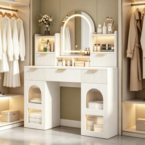 luckdect Coiffeuse avec Miroir LED à 3 lumières réglables,Grand Espace de Rangement avec 6 étagères,3 tiroirs et 7 Compartiments,Meuble de beauté pour Chambre (sans Tabouret)