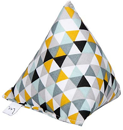 MINOUMI Große Pyramide Designed cat Toys | Katzenspielzeug mit Katzenminze | Handmade in Germany (Dreieck Klein, Skandi)