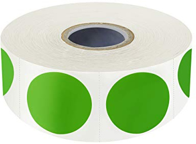 1500 etichette adesive rotonde per inventario, disponibili in colore verde, distribuite su un rotolo, con linea di perforazione (ogni etichetta misura 2.5 cm di diametro).