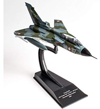 Aereo da caccia militare 1/100 TORNADO IDS Militare Italiana 1990 - CP03
