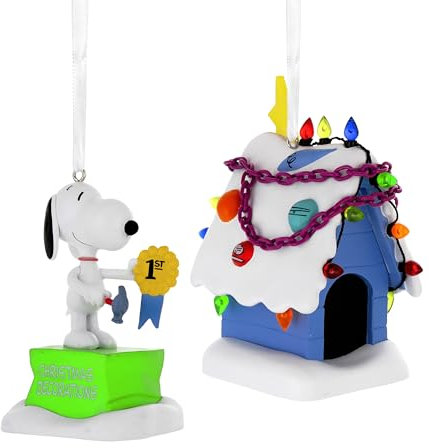 Hallmark Storied Moments, SNOOPY Ornament, PEANUTS Tree Decoration, Resin Hanging Ornament, Christmas Hanging Ornament, Gifts for Christmas