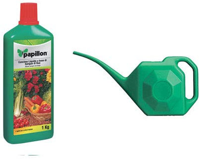CONCIME LIQUIDO A BASE DI SANGUE DI BUE 1 KG,INNAFFIATOIO BECCO LUNGO PLASTICA LT 2