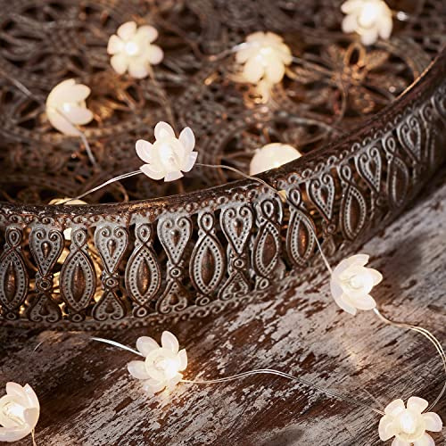 Lights4fun 20 White Lotus Flower Battery Operated Micro LED Fairy Lights – 2m Silver Wire String Lights with Warm White LEDs & Timer – Indoor Floral Decoration