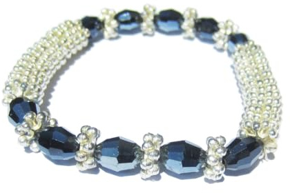 Bracelet Jeannette en perles argentées et cristaux bleus, chic et éclatant
