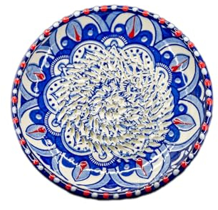 Kaladia Keramik Reibeteller/Keramikhobel - ideal für Ingwer, Parmesan etc. - in Blau, Weiß & Rot mit Gazanien Muster - Durchmesser: 12 cm - handgemacht & handbemalt - Made in Spain