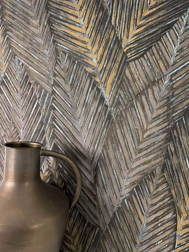 Newroom Vliestapete Braun Dschungel Palmenblätter Tapete Wohnzimmer | Blättermuster in Fischgrätoptik mit Schimmer, warme Gold- und Graublautöne, Mustertapete elegant, Wandtapete Schlafzimmer