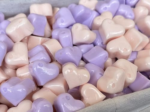 30 savons en paquet de 2 cœurs chacun aux couleurs nude et lilas au parfum de freesias et de lavande. Souvenirs.