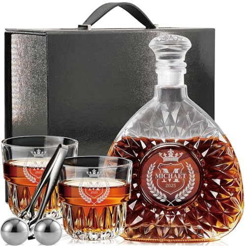 Juego de decantador de whisky grabado personalizado – Decantador de licor personalizado con nombre e iniciales – Elige decantador de 18 onzas o 26 onzas, taza de vidrio, piedras frías y pinzas, para