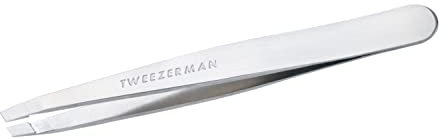 TWEEZERMAN Pinzas de depilar (puntas biseladas inclinadas, depilación de cejas, calidad profesional, acero inoxidable), Platinum Silver